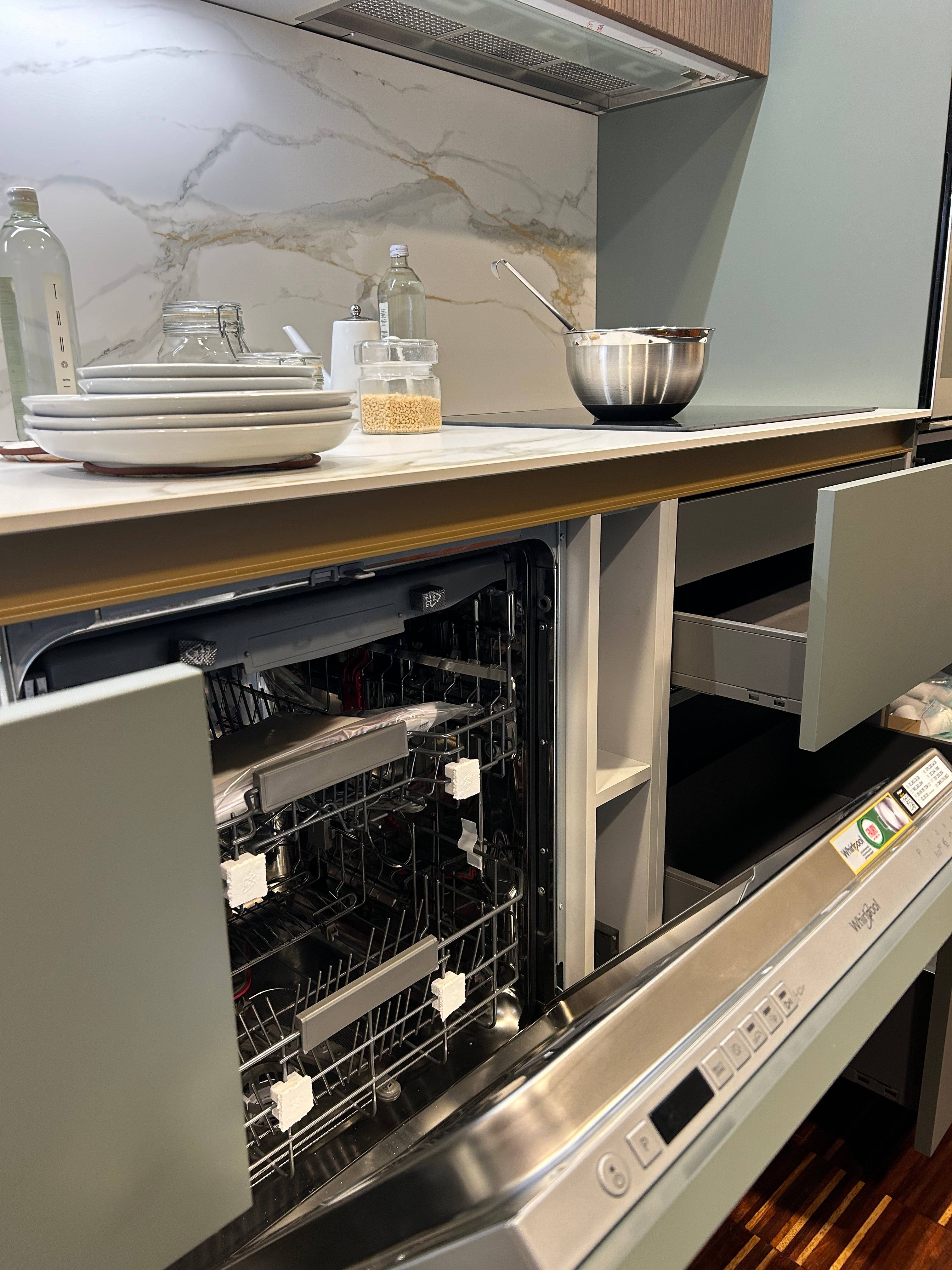 Cucina Moderna Artigianale Lineare Made in Italy Pet Verde Ceramica Calacatta ORO - Offerta Outlet Imperdibile!