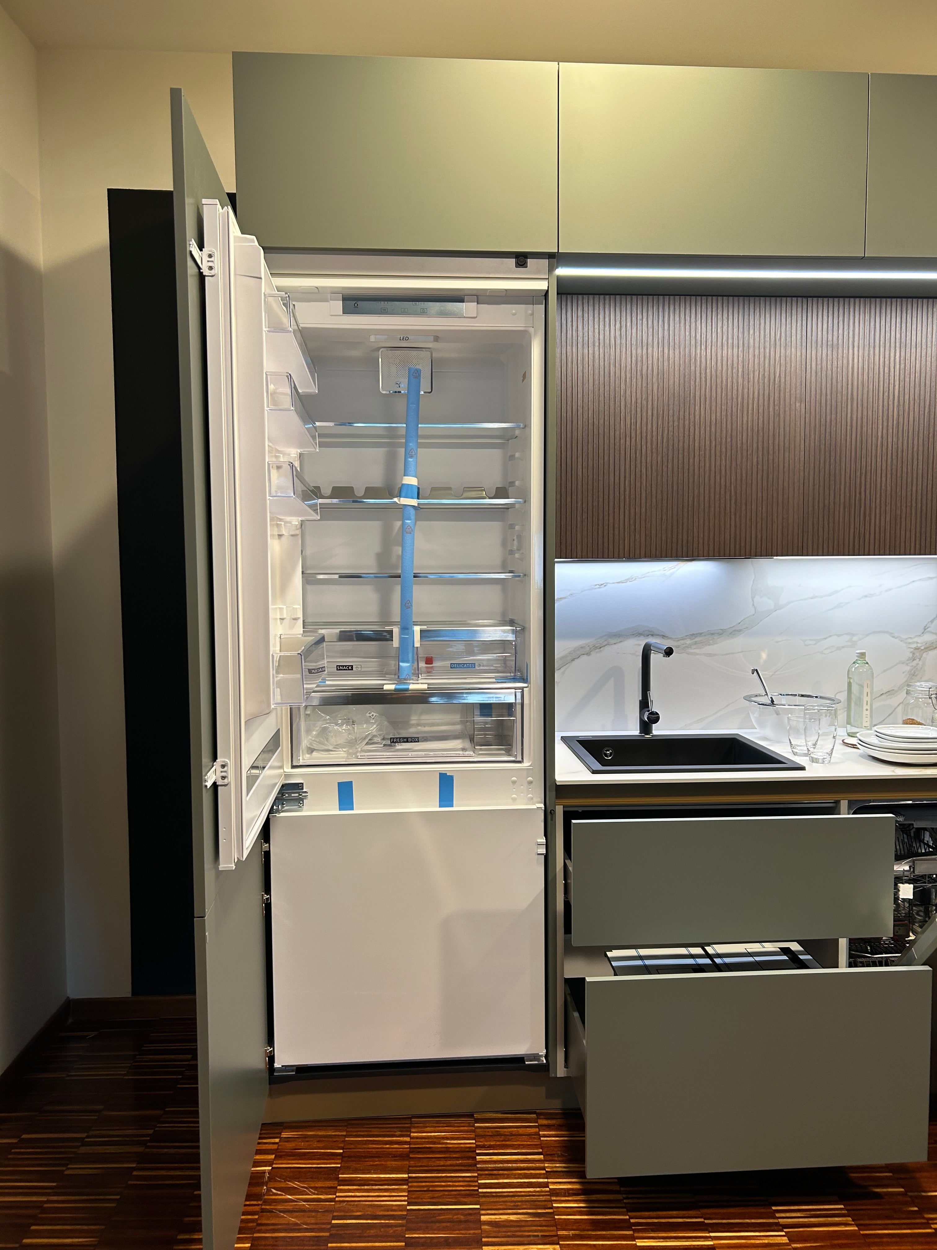 Cucina Moderna Artigianale Lineare Made in Italy Pet Verde Ceramica Calacatta ORO - Offerta Outlet Imperdibile!