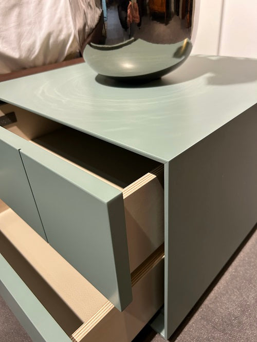 Gruppo Notte Comò e Comodini Laccato Chiaro Opaco Muschio Falegnameria 1946 ZENO