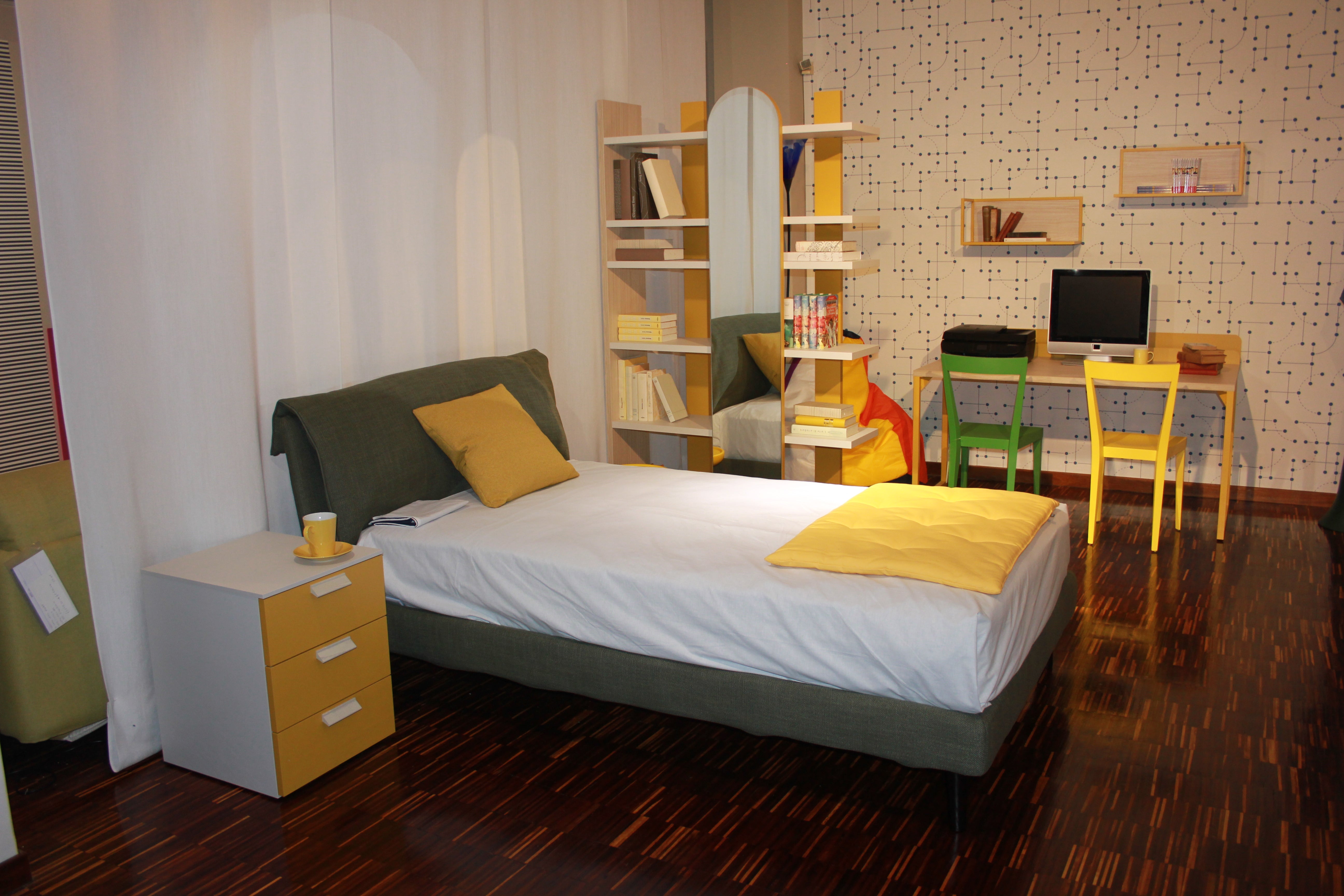 Cameretta per bambini Nidi By Battistella con Armadio Scrivania e Libreria