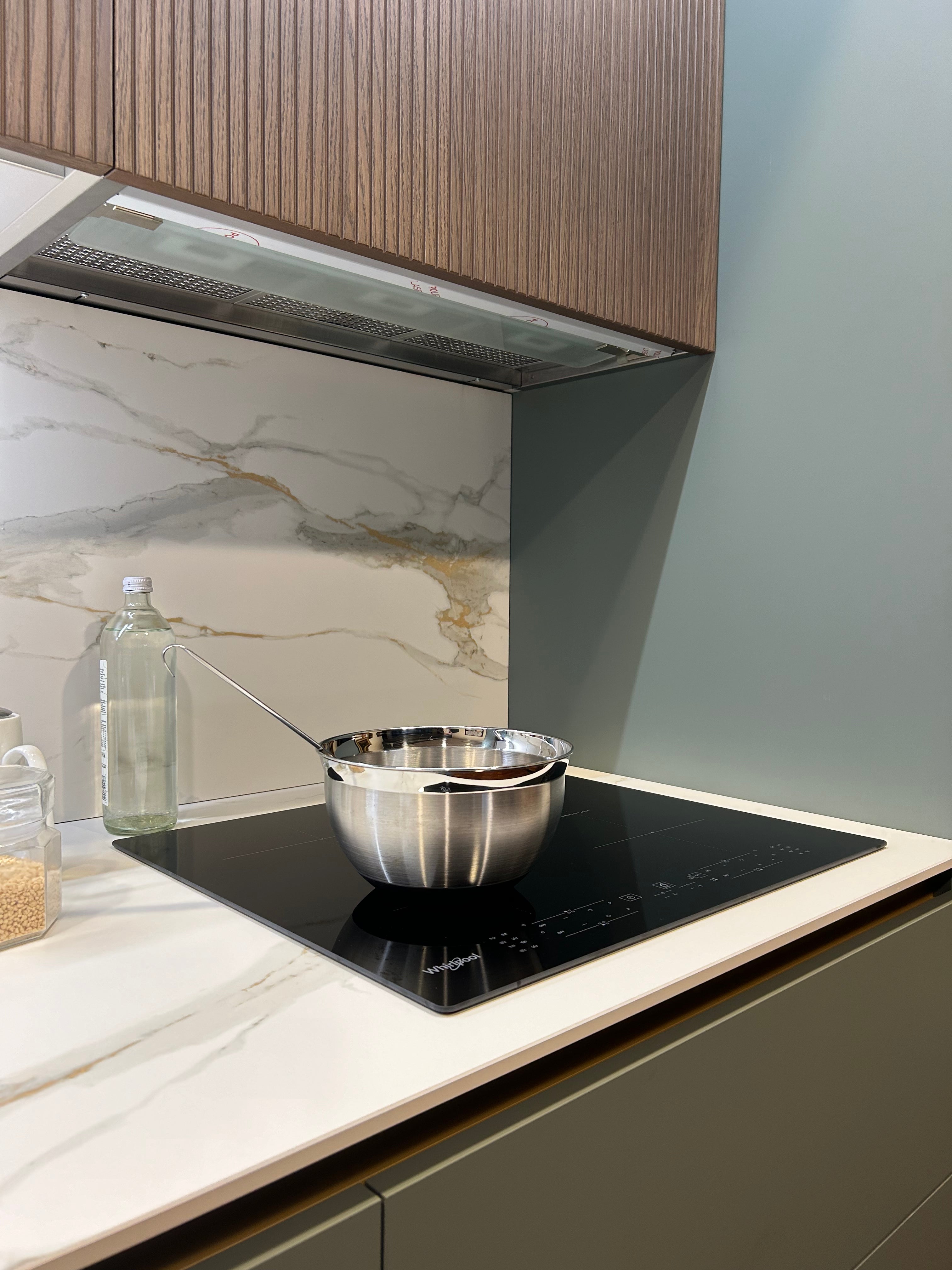 Cucina Moderna Artigianale Lineare Made in Italy Pet Verde Ceramica Calacatta ORO - Offerta Outlet Imperdibile!