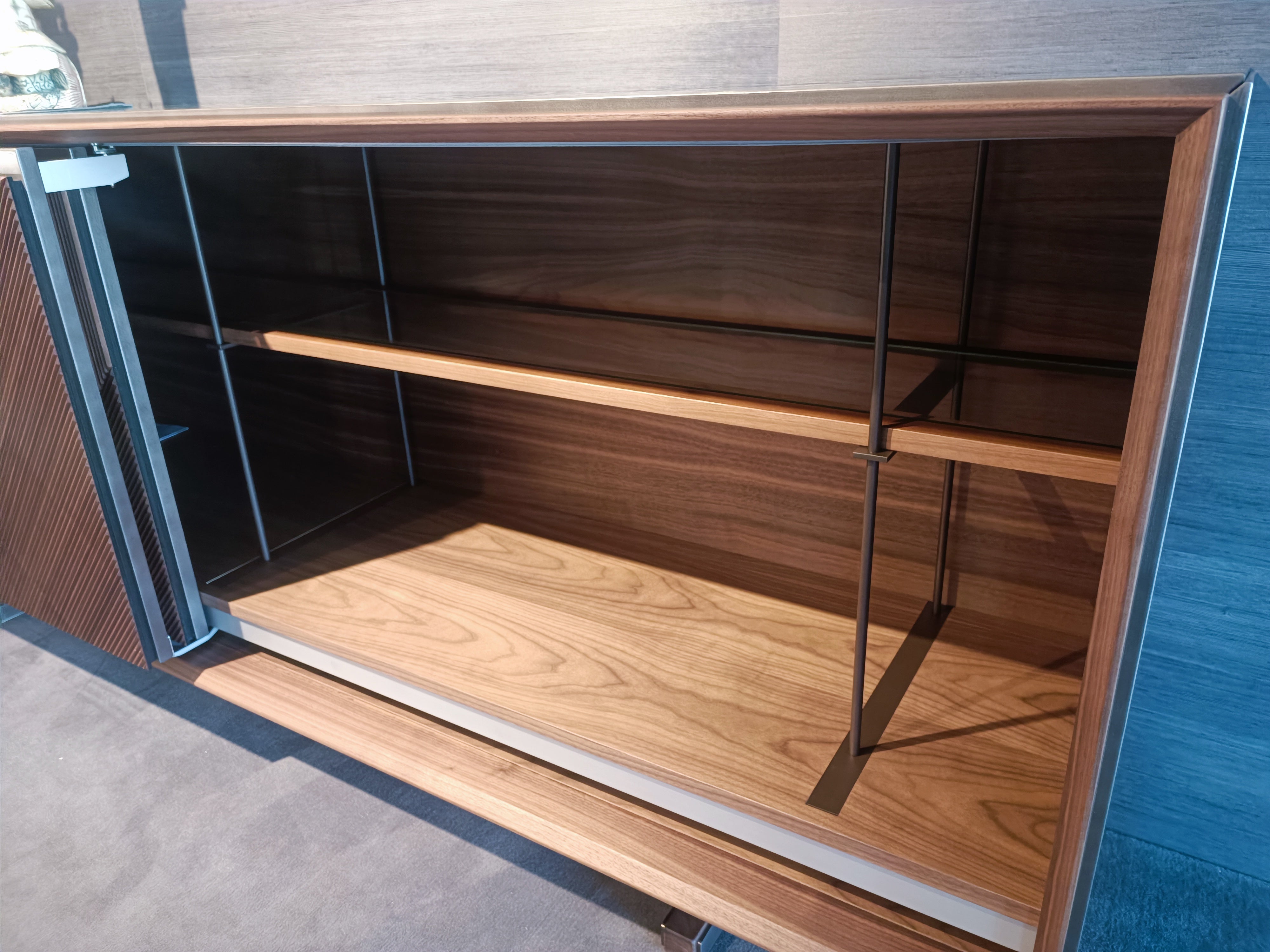 Credenza con ante complanari Tribeca