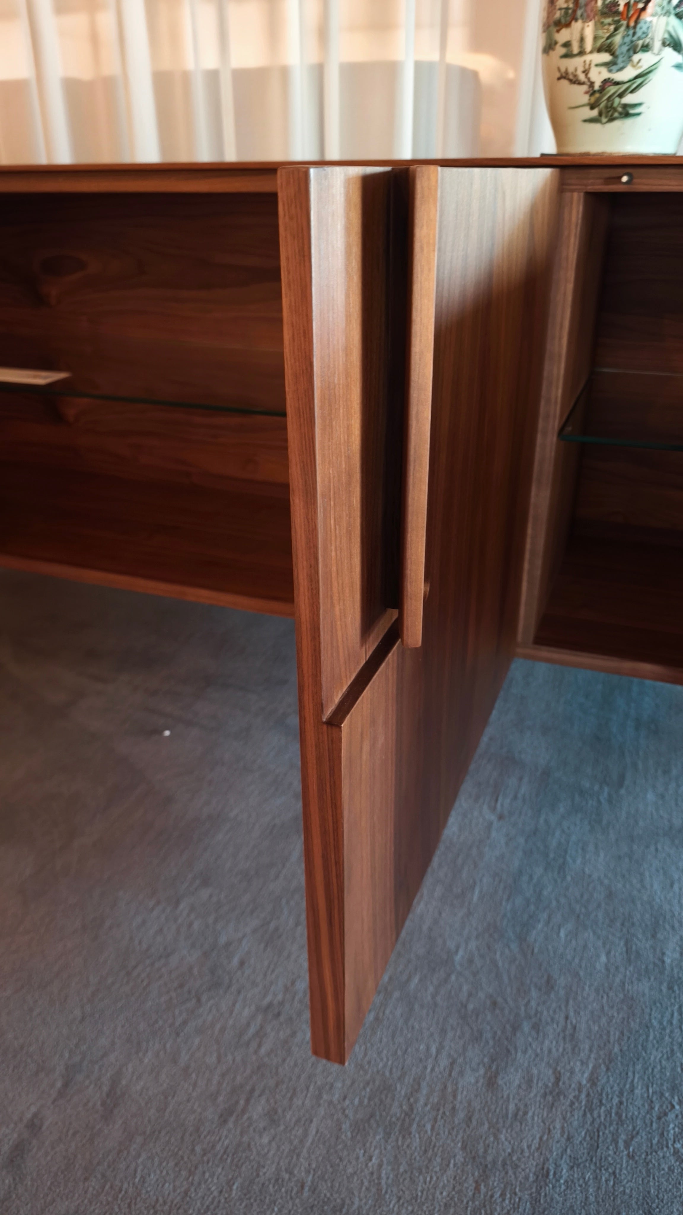 Madia Book by Modesign