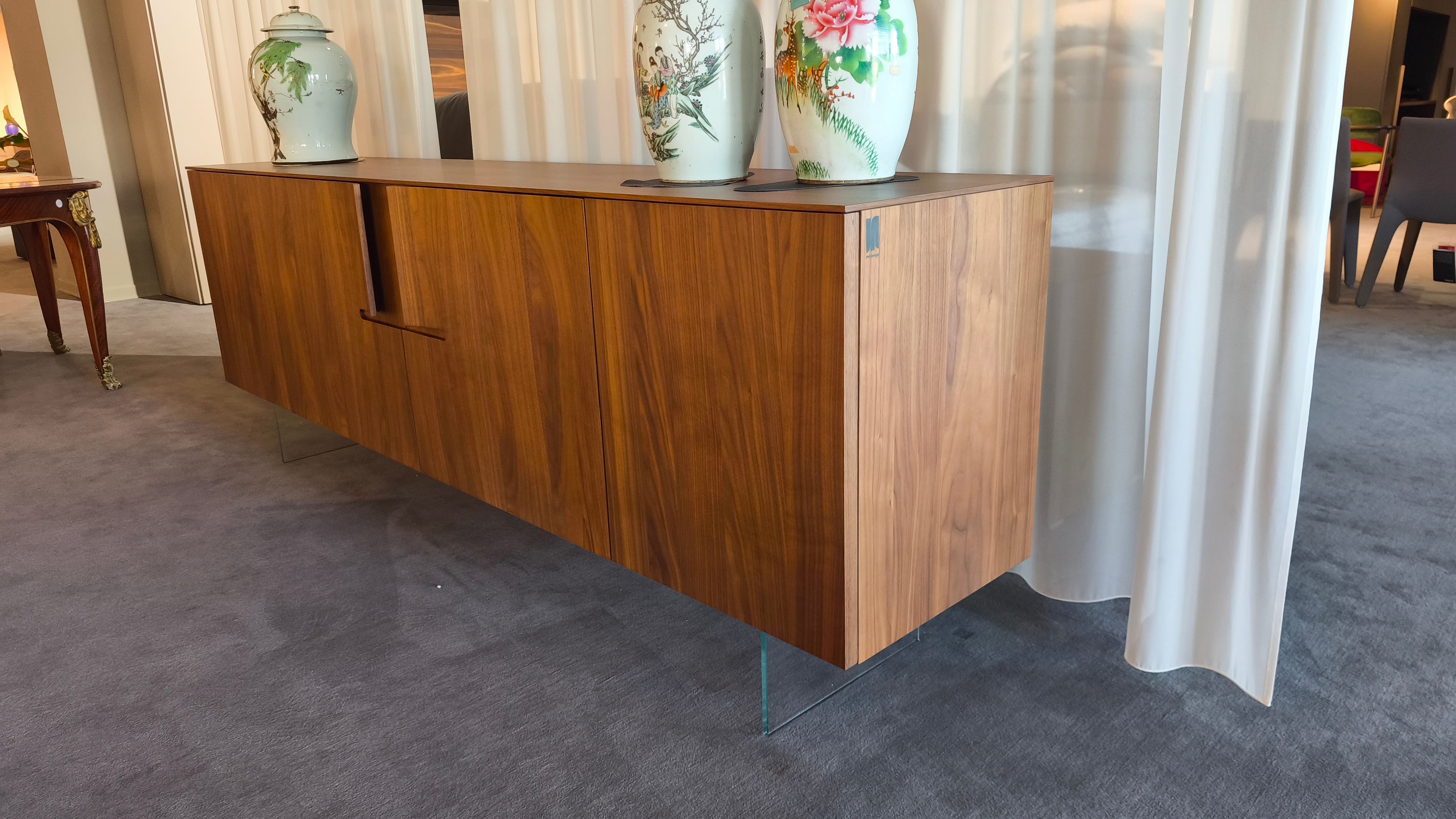 Madia Book by Modesign