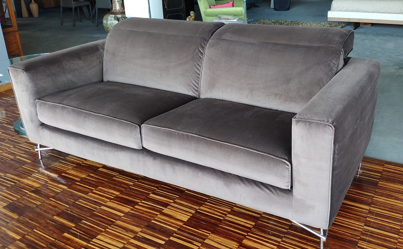 Divano in tessuto effetto velluto "Leonardo" by Marinelli