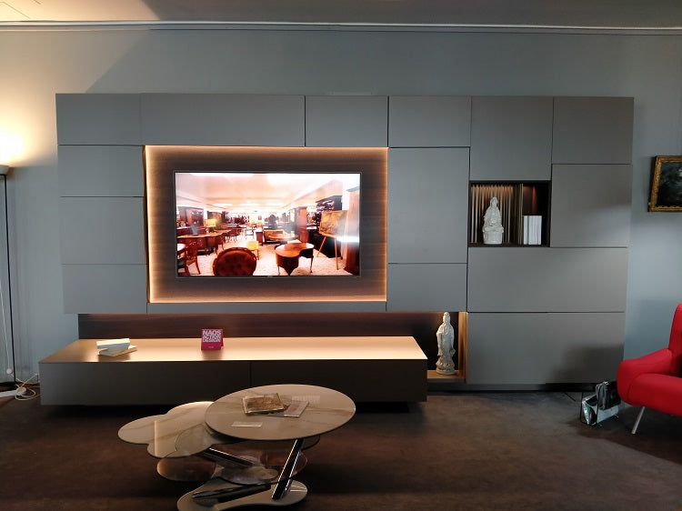 Parete attrezzata in stile design Turati 4 di Turati t4 laccata argilla