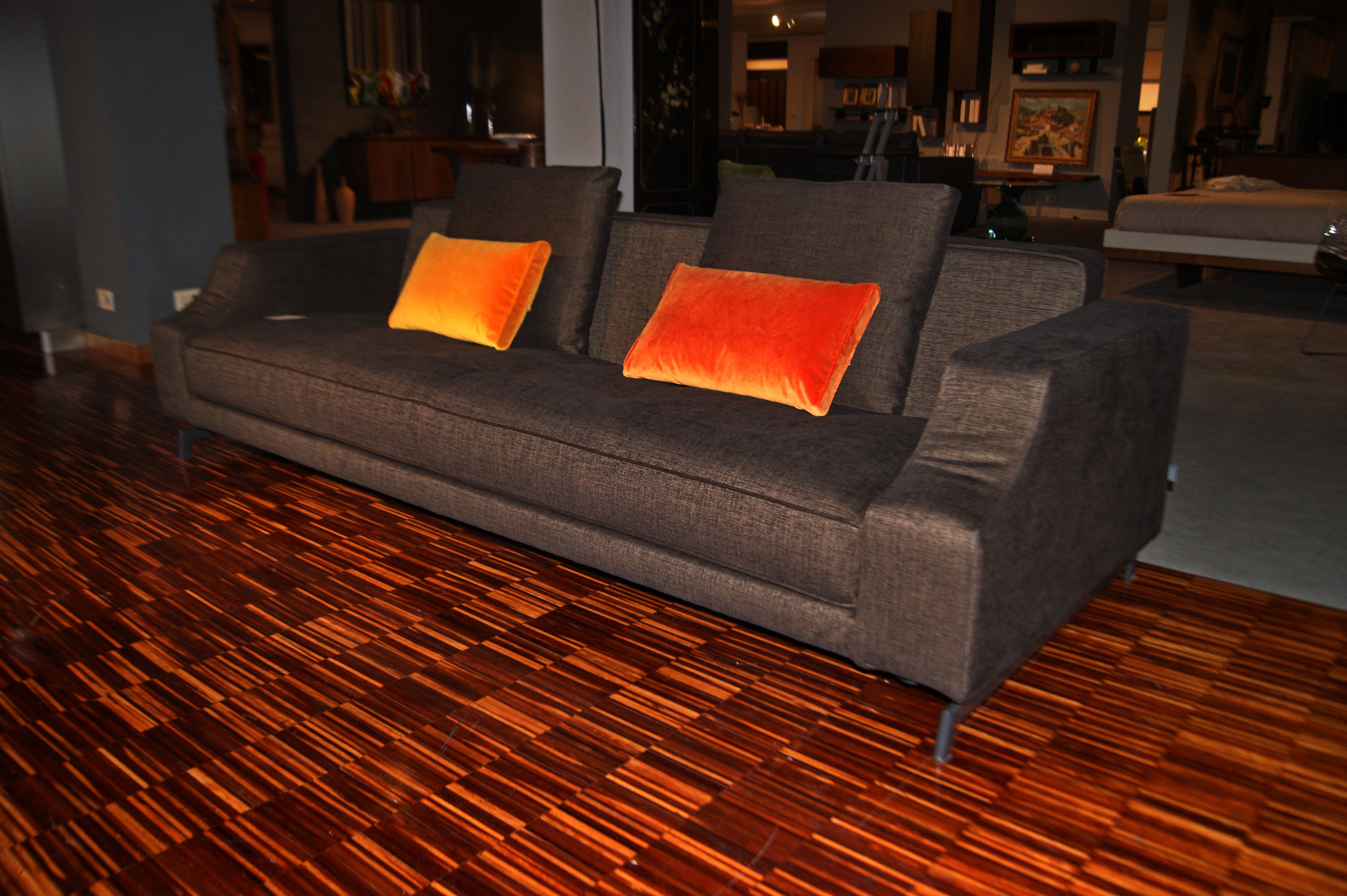 Divano "310 Identity" By Vibieffe in tessuto Prezz Outlet Scontato