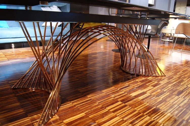 Tavolo "Latour" By Naos in vetro ceramica Black desirè lucido