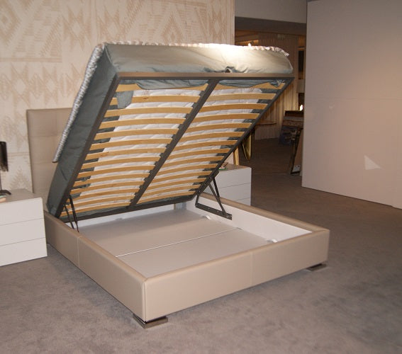 Letto Matrimoniale "Victor" plus By V&nice in pelle Codice 832320 CAT E