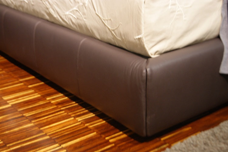 Letto matrimoniale "Jenny" Ebano By Falegnameria 1946 prezzo scontato