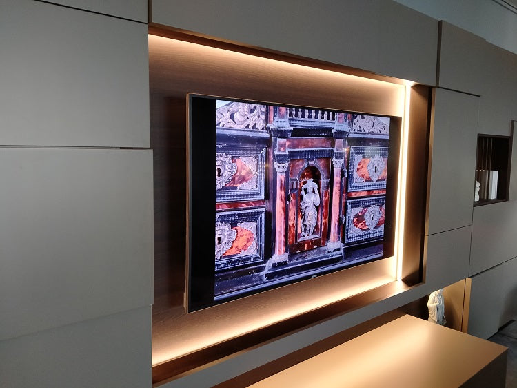 Parete attrezzata in stile design Turati 4 di Turati t4 laccata argilla