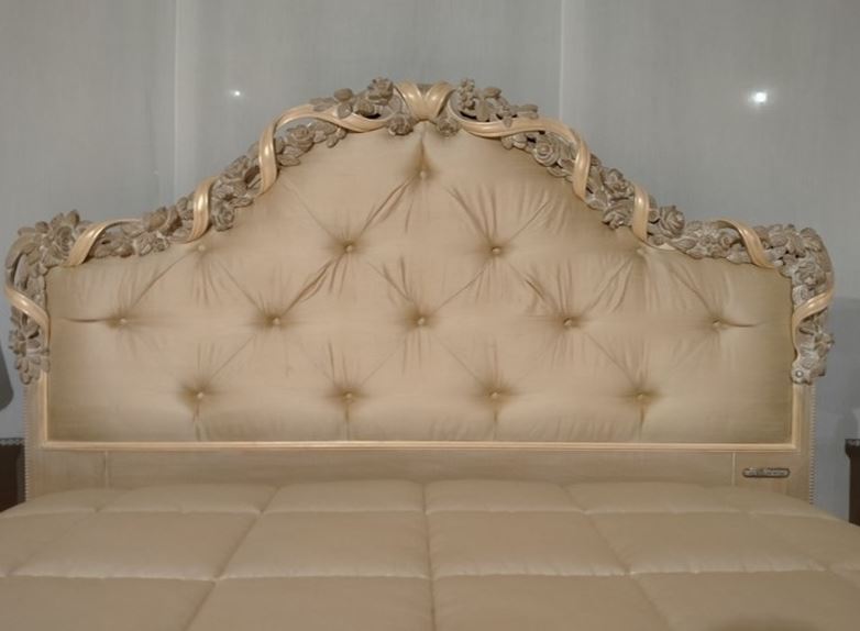 Letto classico letto "1696" By SAVIO FIRMINO con Nastro di rose e seta