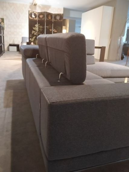 Divano angolare in Tessuto Space "B229" By Bruma in offerta Outlet