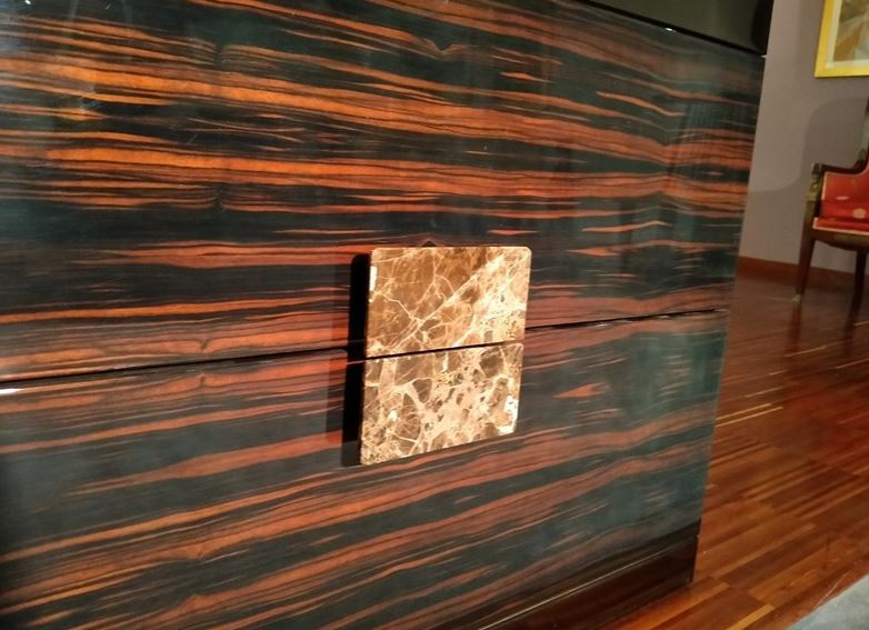 Comò e comodini "Evelyn" By Longhi in legno di Ebano - Giuseppe Viganò