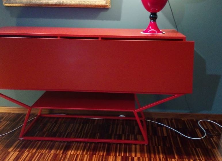 Madia design "Spring" rosso Ferrari By Bonaldo in offerta Outlet