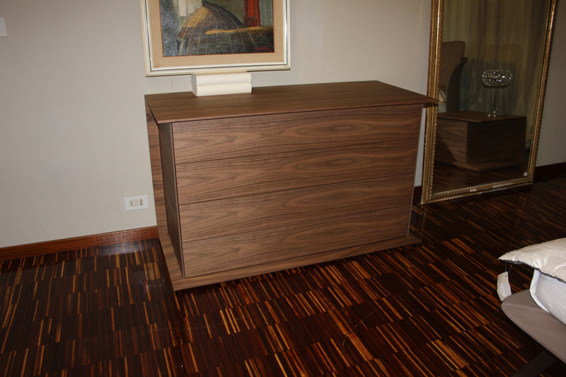 Gruppo Max Comò e Comodini by La Falegnami Design Armonioso e Qualità del Legno