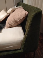 Letto matrimoniale "Velvet" By Novamobili imbottito con giroletto in tessuto